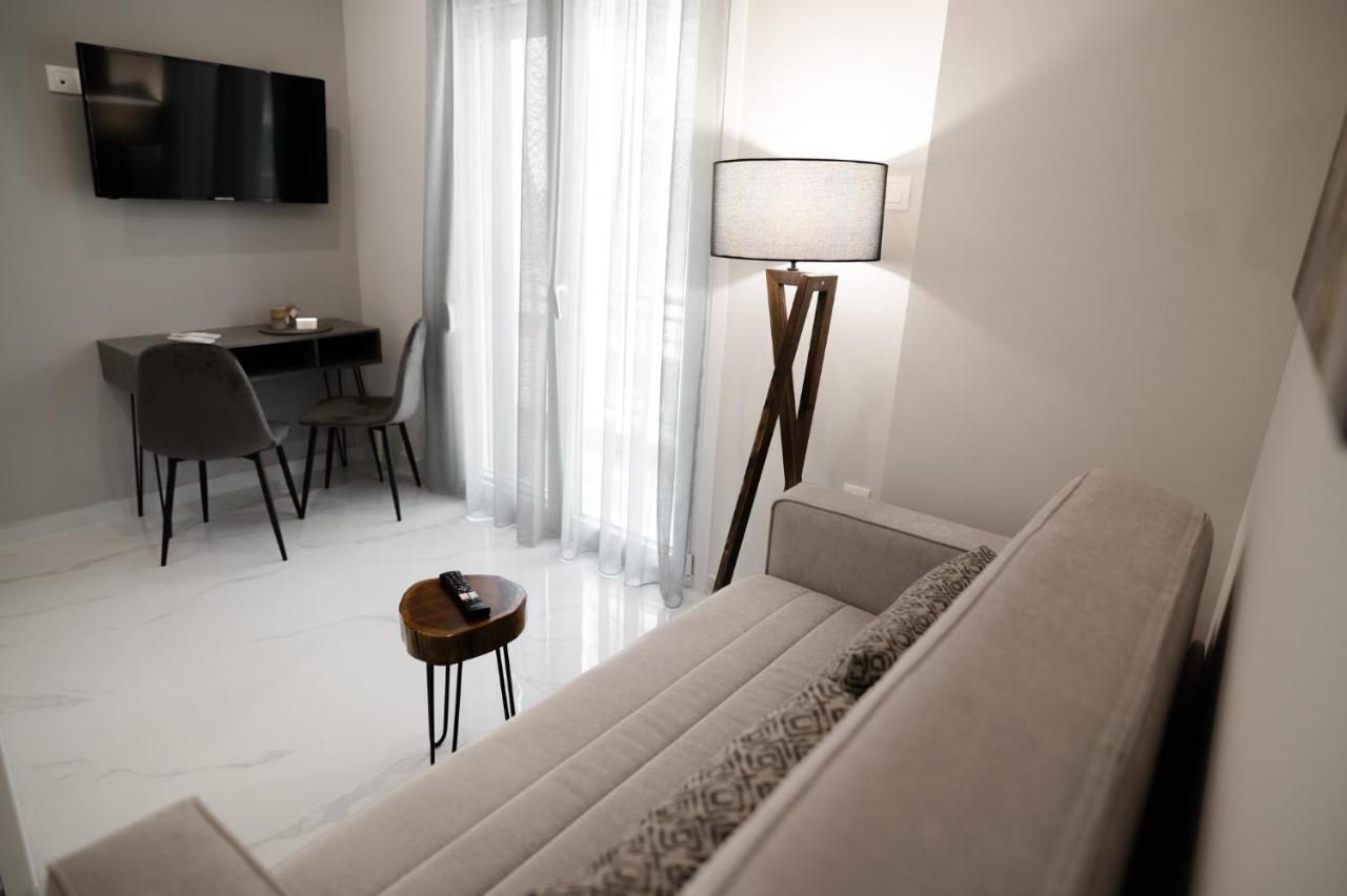M10 Central Apartments Alexandroupolis Extérieur photo